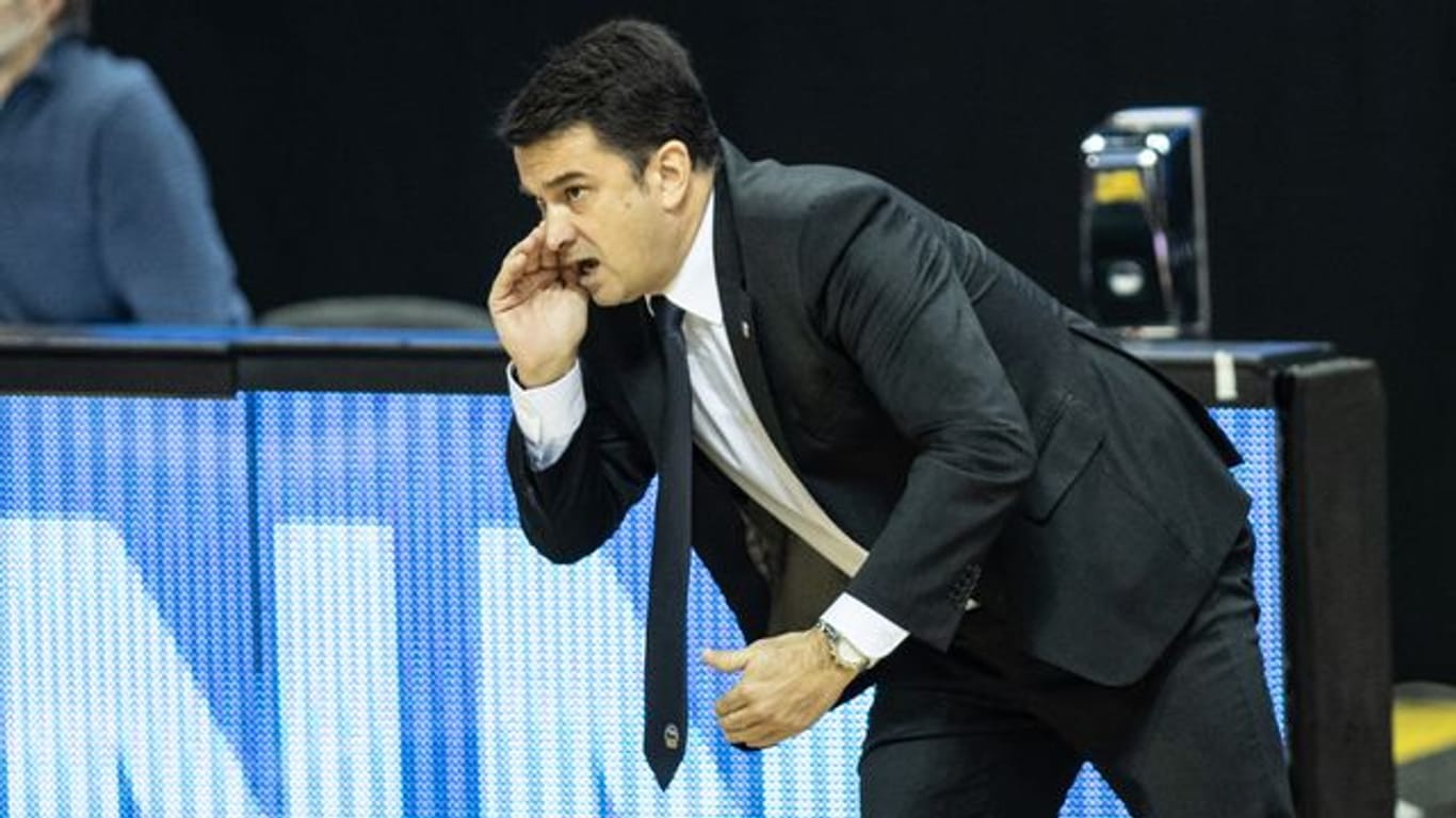 Der Spanier Israel González ist neuer Cheftrainer des deutschen Basketball-Meisters Alba Berlin.