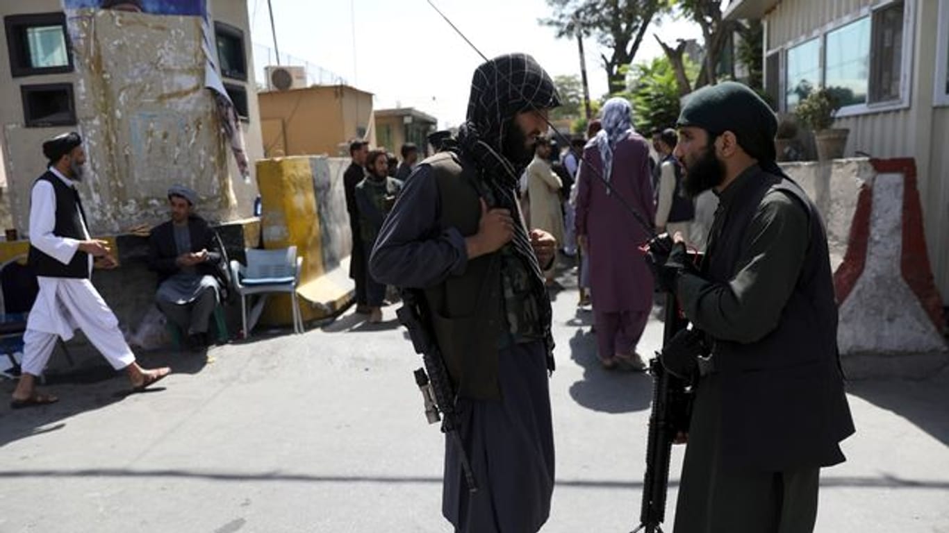 Kämpfer der islamistischen Taliban in Kabul.