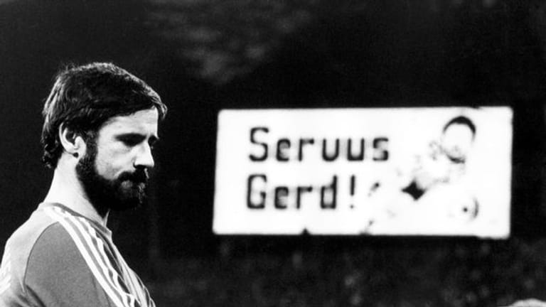 Der frühere Nationalspieler Gerd Müller war am Sonntag im Alter von 75 Jahren gstorben.