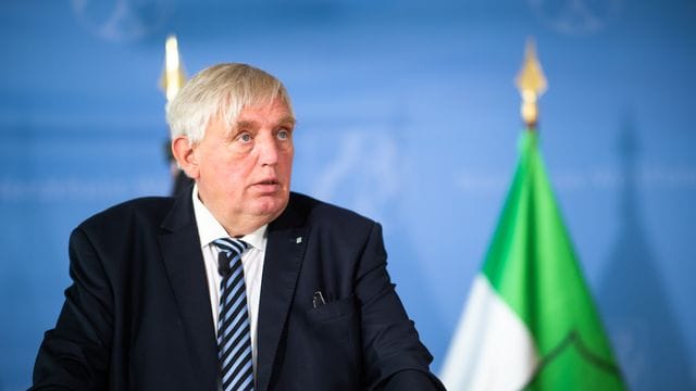 Karl-Josef Laumann (CDU) Karl-Josef Laumann (CDU)