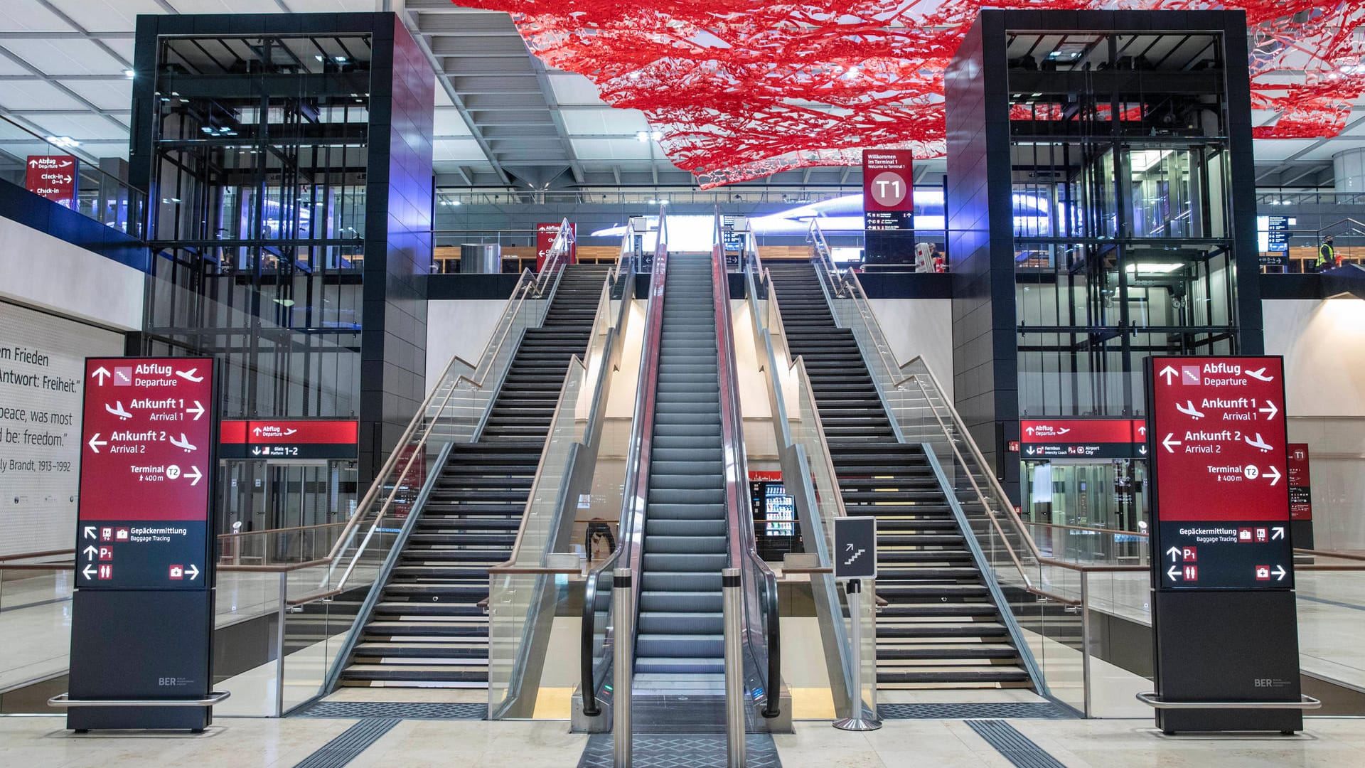 Terminal T1 des BER (Archivbild): Seit 31. Oktober 2020 ist der Flughafen eröffnet.