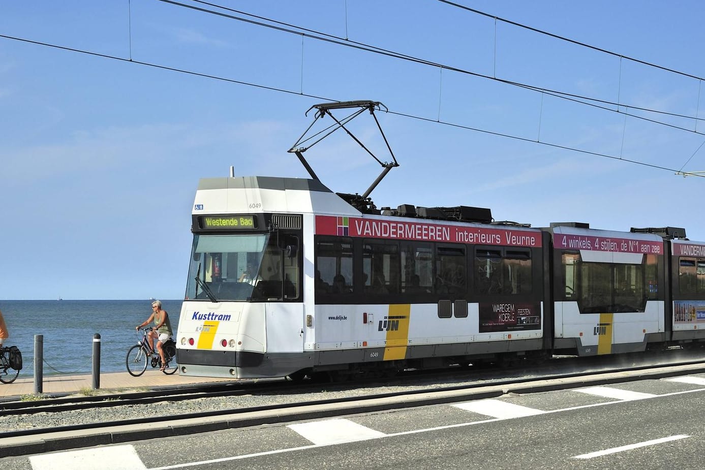 Kunsttram: Die Straßenbahn-Strecke führt 67 Kilometer entlang der belgischen Küste (Archivbild).