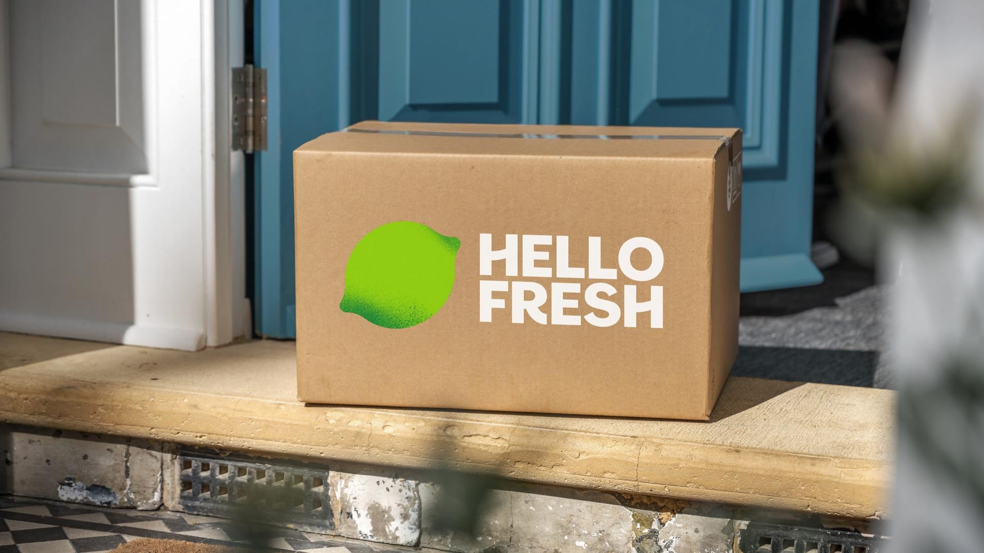 Ein Paket von Hellofresh (Symbolbild): Der Lieferdienst verzeichnete im ersten Halbjahr 2021 fünfmal so viele Kündigungen wie im Vorjahreszeitraum.