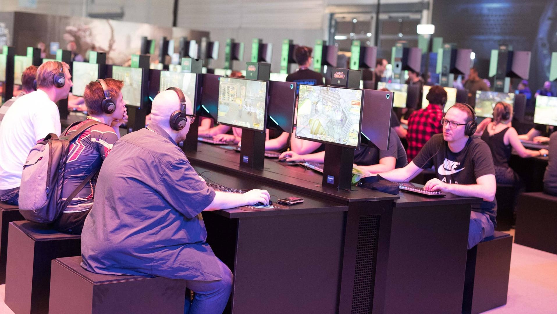 Gamer beim Spielen auf der Gamescom (Archivbild): Die bisherigen Veranstaltungsorte wurden den Ansprüchen der Gamer nicht gerecht. Gamer beim Spielen auf der Gamescom (Archivbild): Die bisherigen Veranstaltungsorte wurden den Ansprüchen der Gamer nicht gerecht.