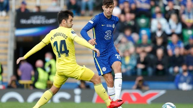 Spendete nach der Hochwasser-Katastrophe: Kai Havertz (r).