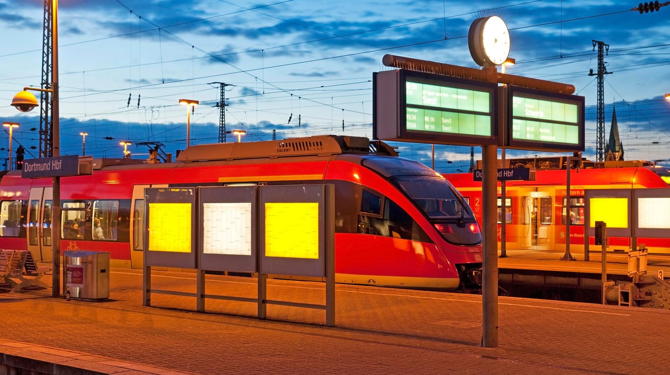 Der Dortmunder Hauptbahnhof (Archivbild): Ab Donnerstagmorgen bestreikt die GDL wieder den Personenverkehr der Deutschen Bahn.