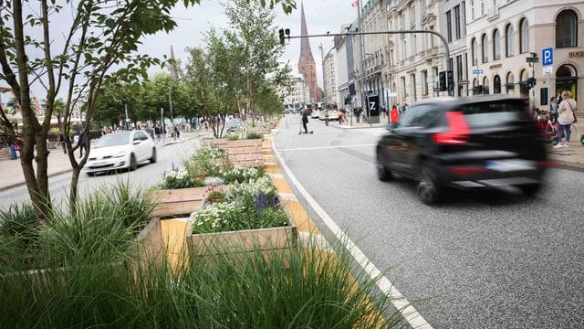 Fahrverbot am Jungfernstieg Fahrverbot am Jungfernstieg