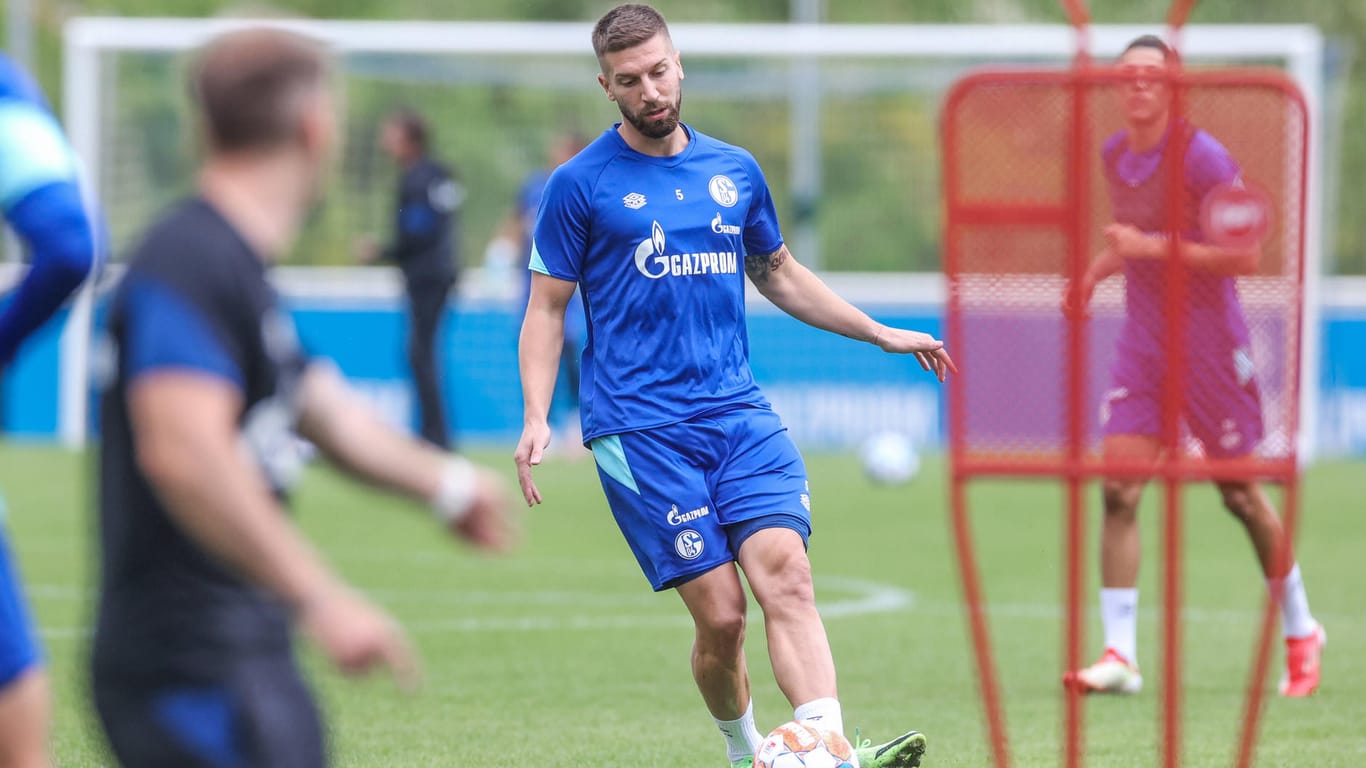 Nicht mehr in Königsblau: Matija Nastasic verlässt Schalke 04.