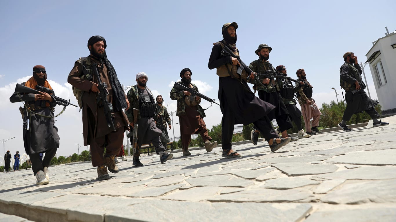 Taliban in Kabul: Afghanistans Wirtschaft steht ein schwerer Einbruch bevor.