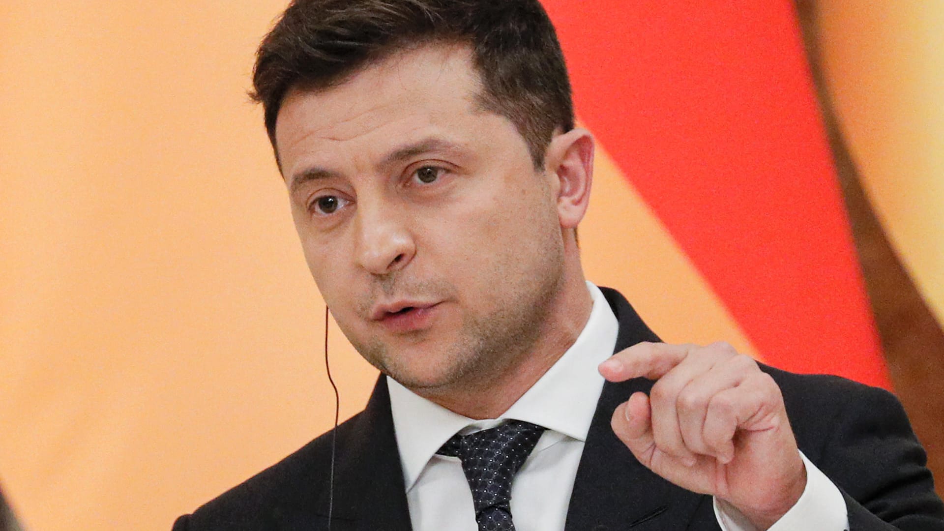 Wolodymyr Selenskyj, Präsident der Ukraine: Er hat Merkel am Sonntag in Kiew empfangen.