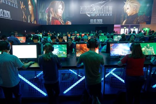 Besucher auf der Messe Gamescom im Jahr 2019.