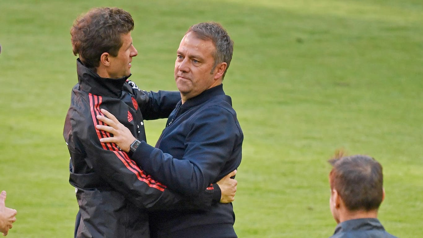Feierten einige Erfolge beim FC Bayern zusammen: Müller (l.) und Flick.