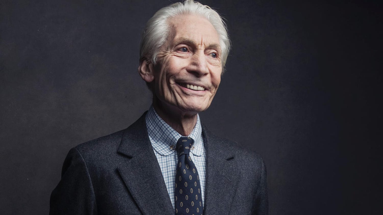 Charlie Watts: Mit Krawatte und Anzug betrat er wie nebenbei die Bühne.