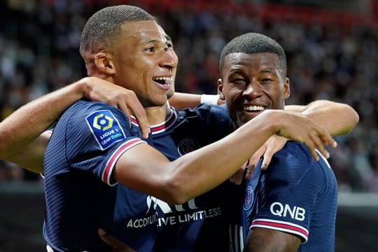 Kylian Mbappé (l) soll bei Real Madrid auf dem Einkaufszettel stehen.