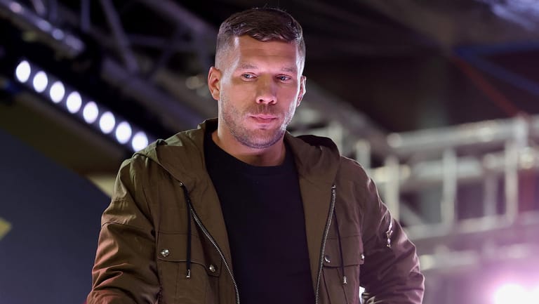 Lukas Podolski: Der Fußballer hat Corona.