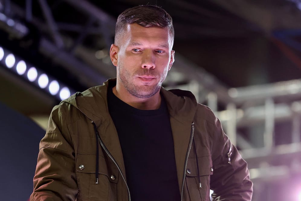 Lukas Podolski: Der Fußballer hat Corona.