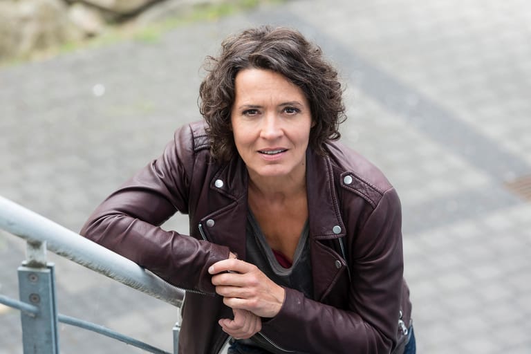 85.000 Euro: Ulrike Folkerts verdient gut als "Tatort"-Kommissarin Lena Odenthal in Ludwigshafen, wie Brancheninsider berichten.
