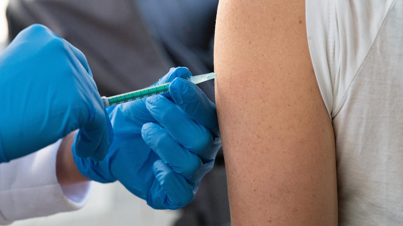 Impfstoff von Biontech/Pfizer: Eine Booster-Impfung könnte den Impfschutz erhöhen.