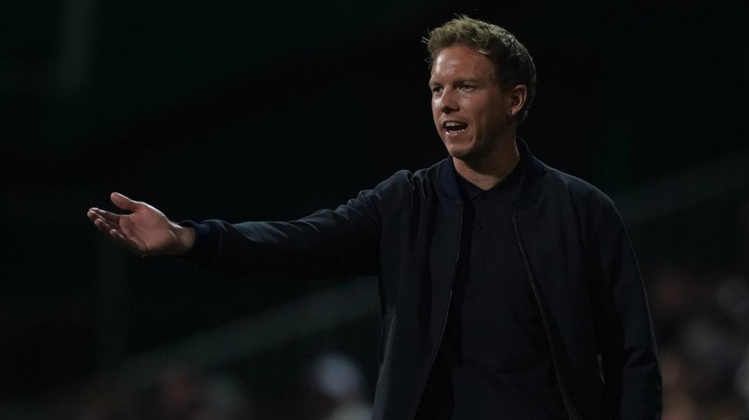 Julian Nagelsmann: Die Abreise aus Bremen bereitet dem Rekordmeister und seinem Trainer mehr Probleme als die Partie selbst.