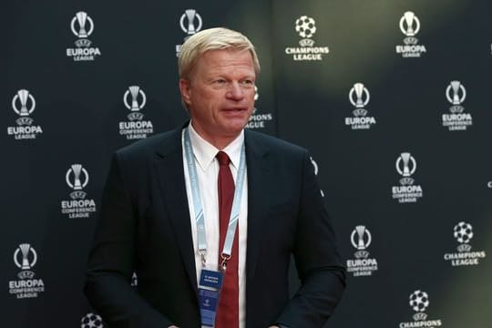 Oliver Kahn, Vorstandsvorsitzender des FC Bayern, kommt zur Auslosung nach Istanbul.