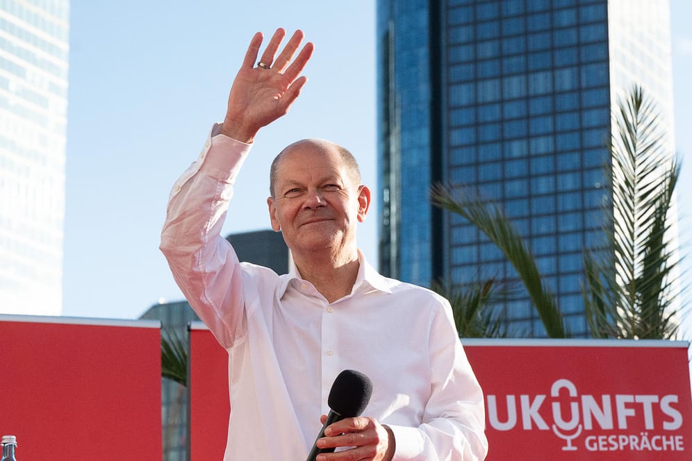 Olaf Scholz macht Wahlkampf: Der Kanzlerkandidat der SPD kann sich über die jüngsten Umfrageergebnisse freuen.