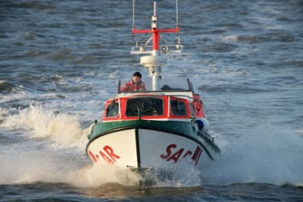 Ein Beiboot der Seenotrettung auf der Nordsee: Drei junge Männer erlitten vor Langeoog Schiffbruch. (Symbolfoto)