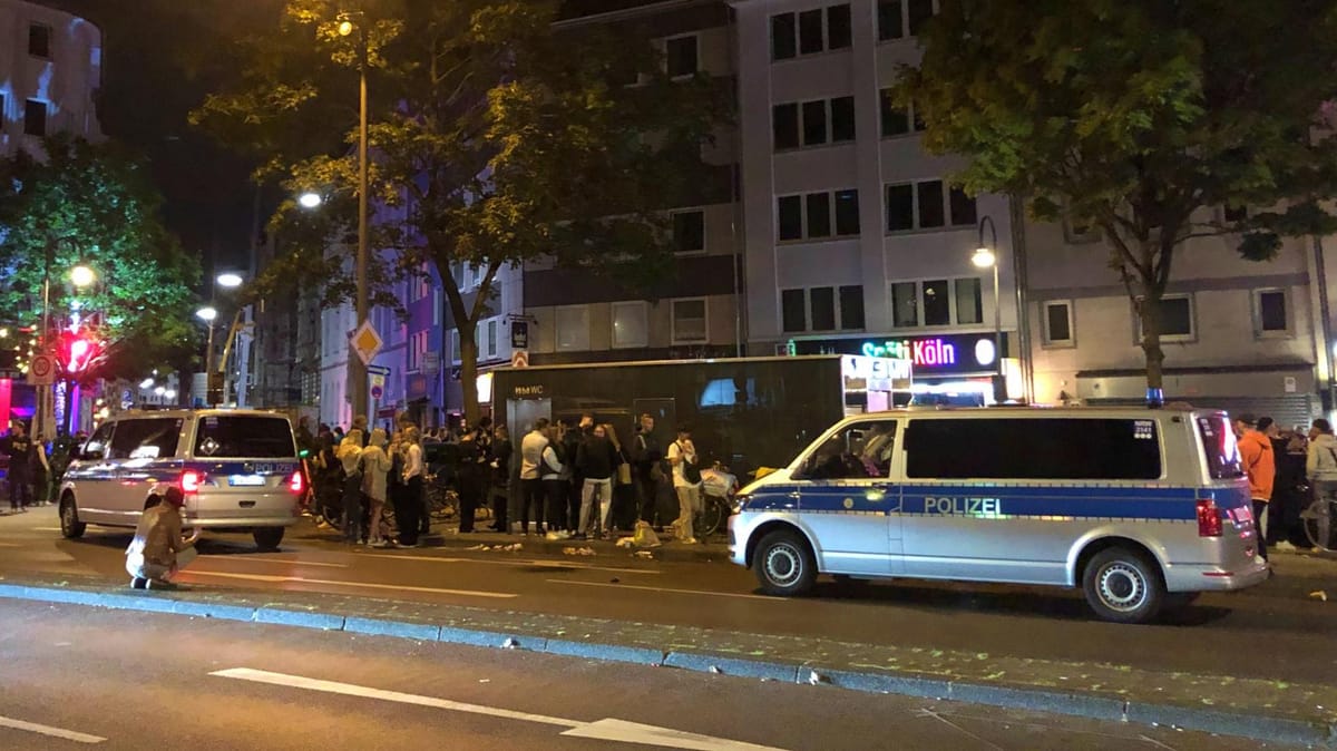 Polizei sucht Mann nach Angriff auf der Zülpicher Straße