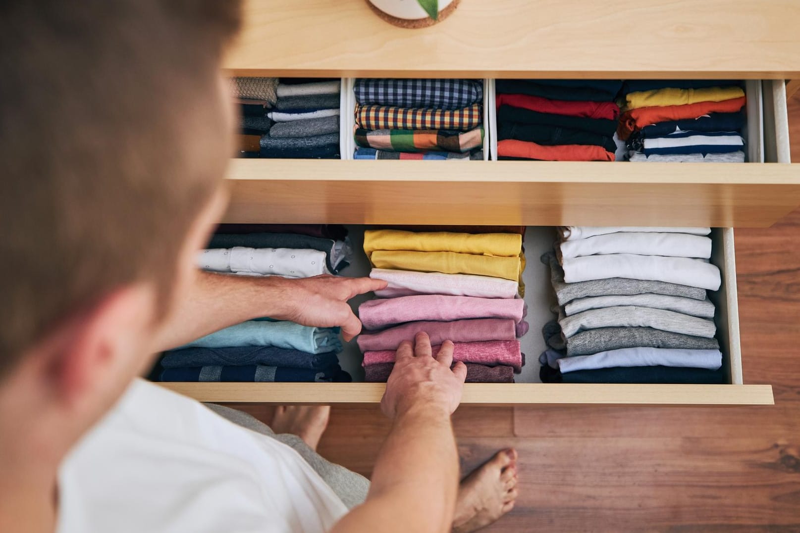 Für ihn: Shoppen Sie Basics wie Boxershorts, Socken und Co. jetzt im Sale zu reduzierten Preisen.