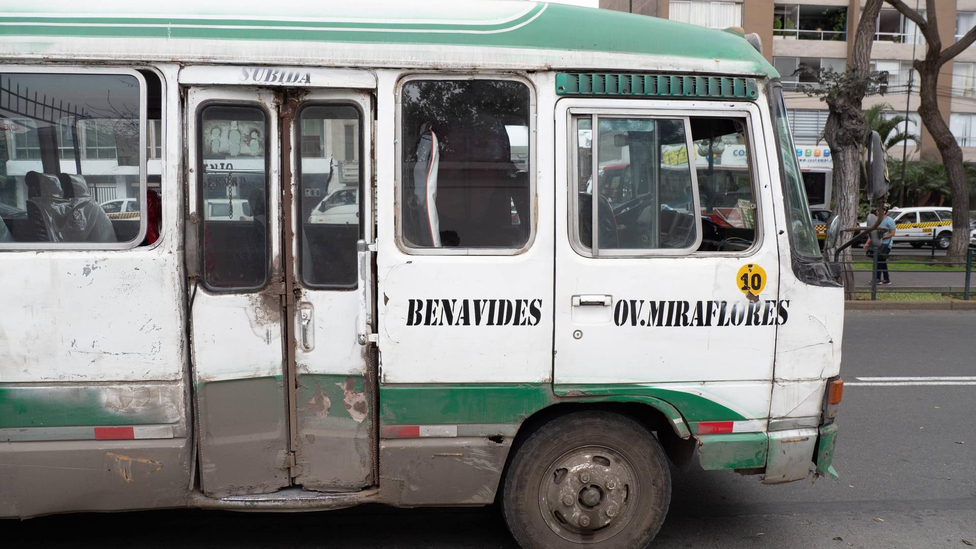 Peruanischer Reisebus (Symbolbild): 16 Menschen starben bei einem Unfall. Peruanischer Reisebus (Symbolbild): 16 Menschen starben bei einem Unfall.