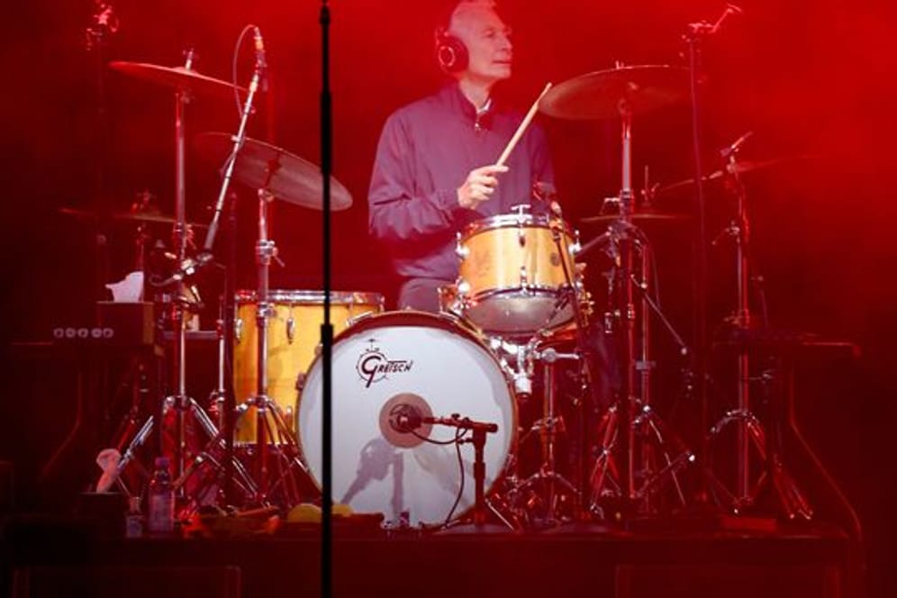 Drummer Charlie Watts bei einem Konzert in Hamburg 2017.