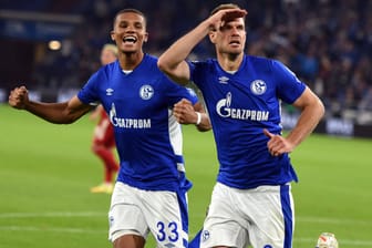 Simon Terodde: Der Torjäger (re.) erzielte das 2:1 und das 3:1 für Schalke.