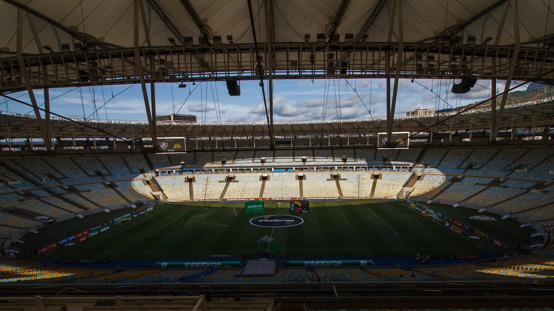 Das Maracana-Stadion in Rio (Archivfoto). Weit entfernt im Nordosten Brasiliens gab es nun einen Zwischenfall während einer Viertligapartie.