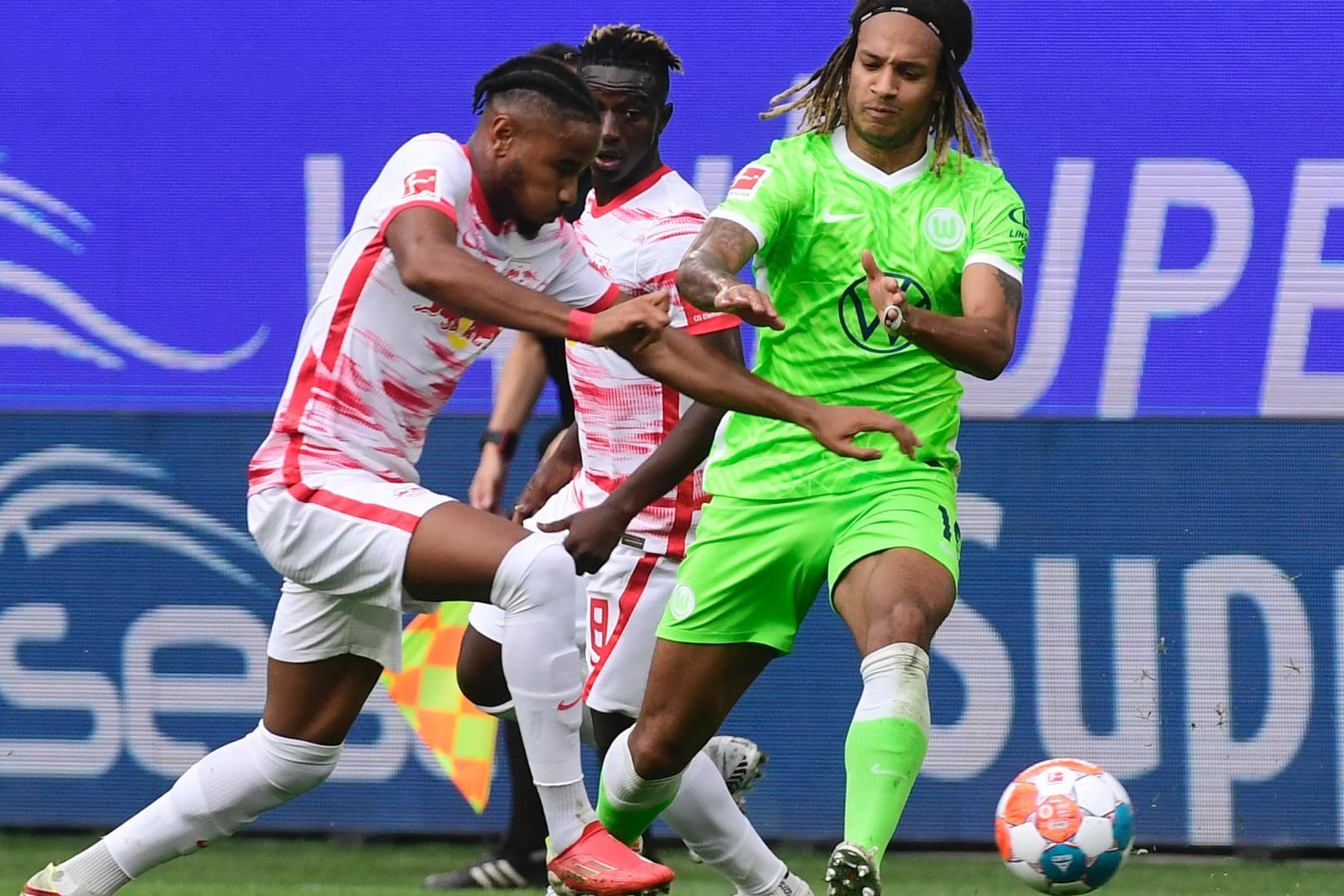 Bundesliga: Enge Partie in Wolfsburg.
