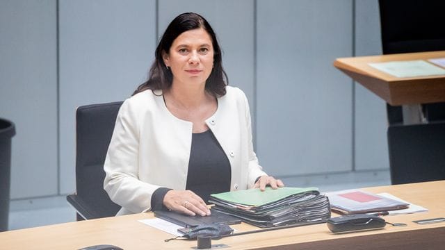 Sandra Scheeres im Abgeordnetenhaus Sandra Scheeres im Abgeordnetenhaus