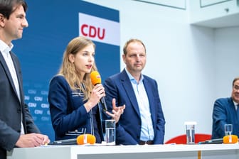 Berlin: Armin Laschet und drei CDU-Politiker sprechen über die Klimapolitik der Union.