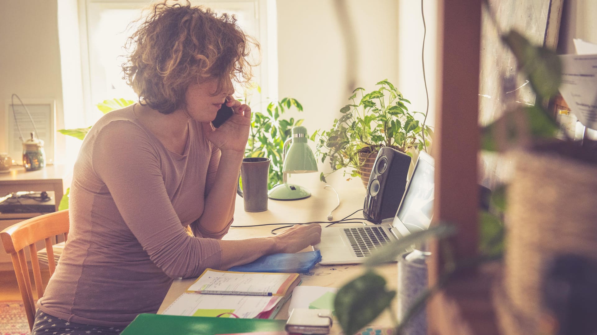 Arbeiten im Homeoffice: Zehn Tipps für die perfekte Ausstattung fürs Arbeiten von zu Hause.