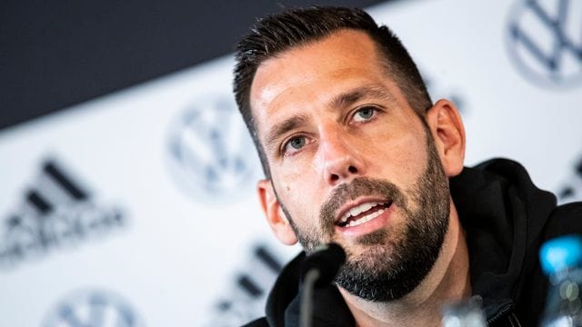 Soll den Nationalspieler zur mehr Standard-Toren verhelfen: Individualtrainer Mads Buttgereit. Soll den Nationalspieler zur mehr Standard-Toren verhelfen: Individualtrainer Mads Buttgereit.