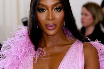 Naomi Campbell beio einer Benefizveranstaltung des Metropolitan Museum of Art Costume Institute.