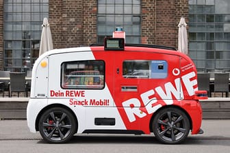 Snack-Mobil: Rewe testet zusammen mit Vodafone einen autonom fahrenden Kiosk.