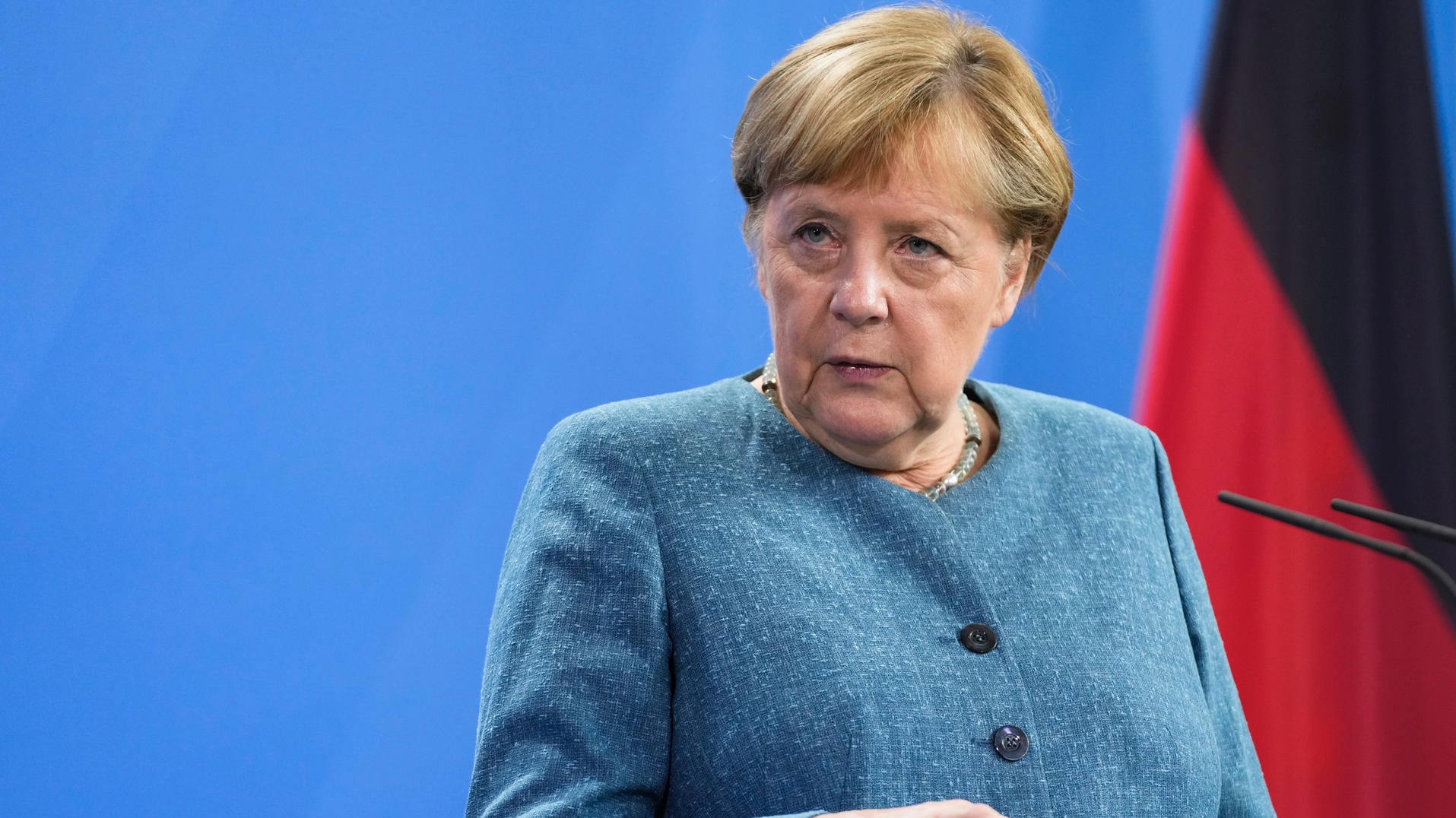 Berlin: Bundeskanzlerin Angela Merkel (CDU) gibt vor einem gemeinsamen Gespräch mit dem österreichischen Bundeskanzler Kurz im Bundeskanzleramt ein Statement ab.