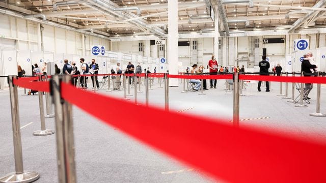 Coronavirus - Hamburger Impfzentrum in den Messehallen schließt Coronavirus - Hamburger Impfzentrum in den Messehallen schließt