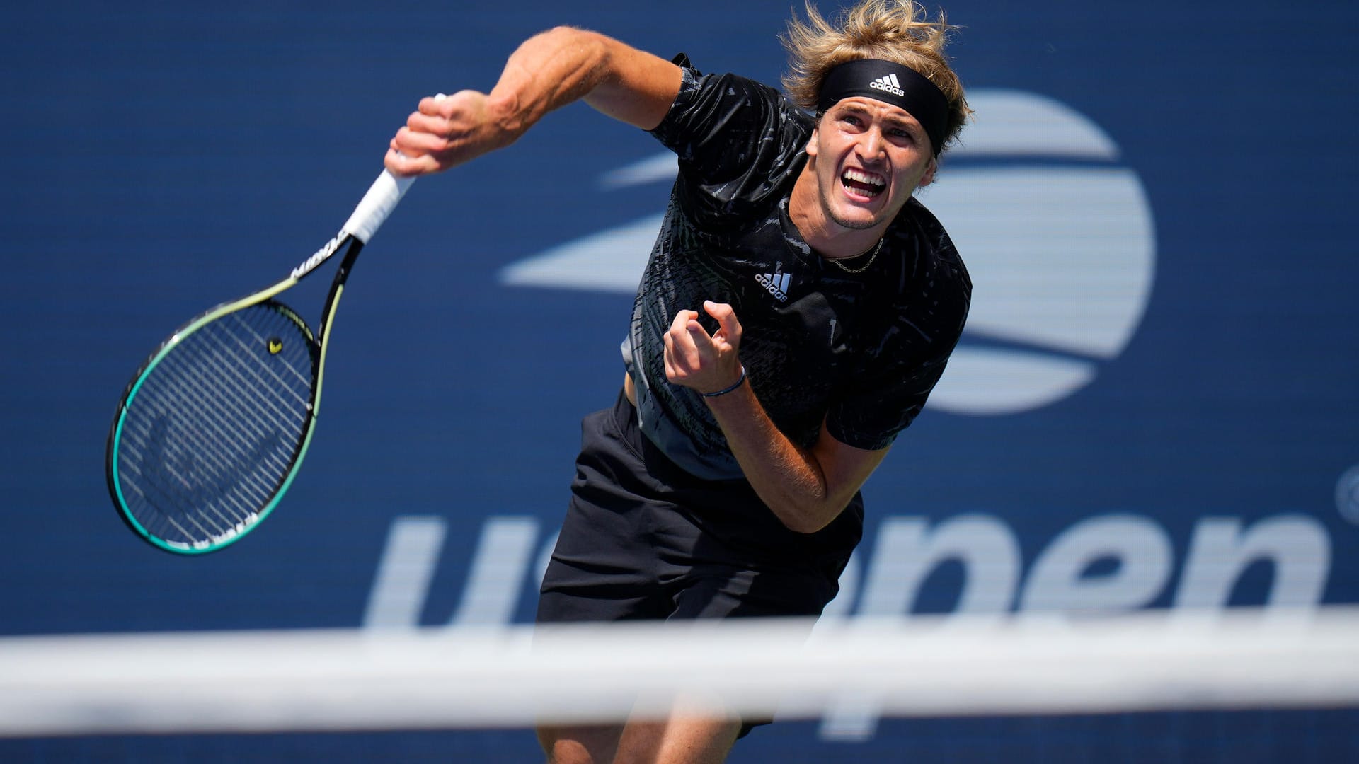Alexander Zverev legte einen souveränen Start bei den US Open 2021 hin. Alexander Zverev legte einen souveränen Start bei den US Open 2021 hin.