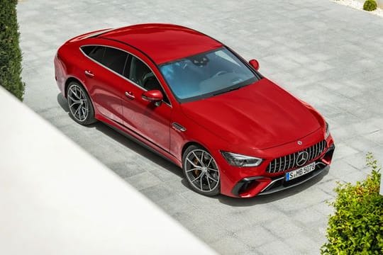 Potenter Brummer: Der Mercedes-AMG GT Viertürer 63 S bringt es Dank Plug-in-Hybridtechnik auf 843 PS.