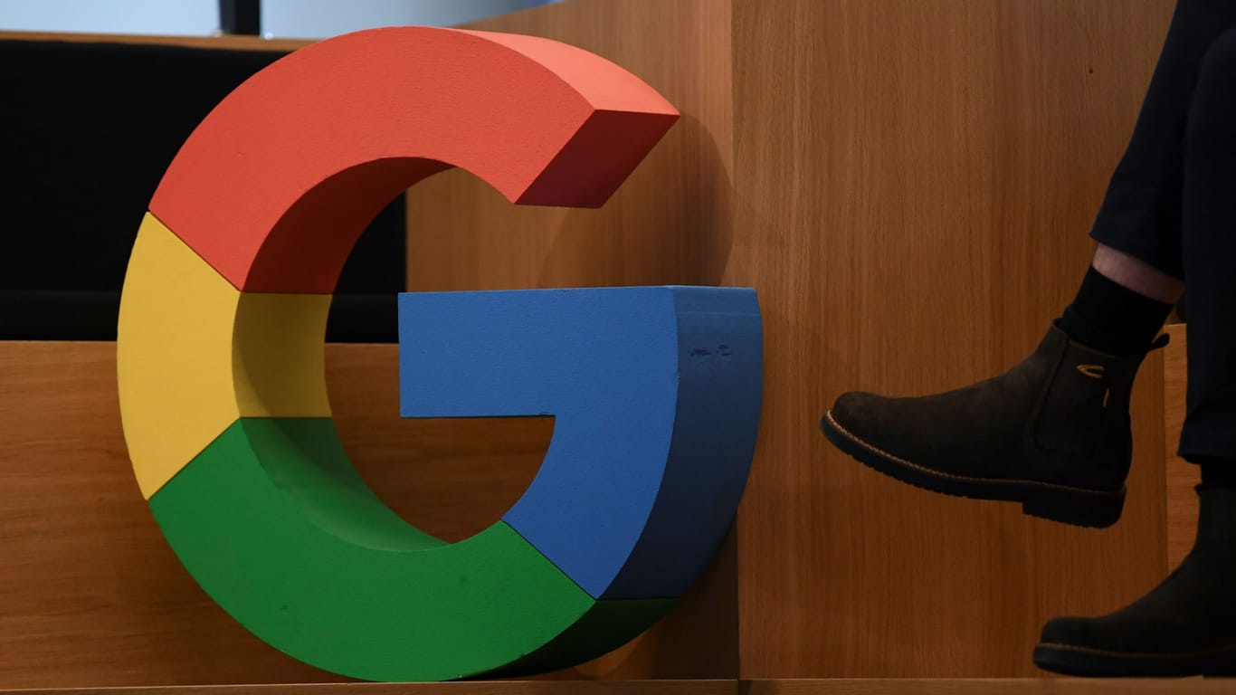 Das Logo von Google: Das Unternehmen will Milliarden in Deutschland investieren.