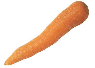 Karotten liefern reichlich Beta-Carotin. Das Provitamin wird im Körper in Vitamin A umgewandelt.
