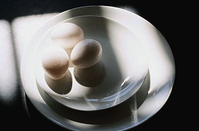 Auch Eier und Butter tragen zur Versorgung mit Vitamin A bei.