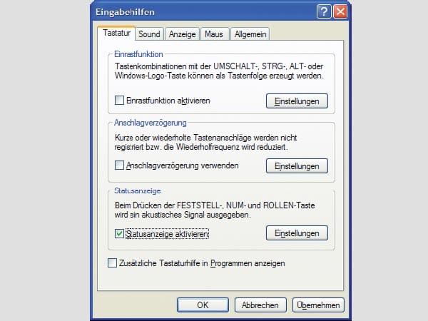 Drücken der Feststelltaste verhindern – XP/Vista: Beim Schreiben passiert es häufig, dass man aus Versehen die Feststelltaste aktiviert. Auf Wunsch warnt Sie das System akustisch. So geht’s: Wählen Sie unter Windows XP "Start, Systemsteuerung, Eingabehilfen, Eingabehilfe“. Aktivieren Sie unter "Tastatur, Statusanzeige" die Einstellung "Statusanzeige aktivieren" und bestätigen Sie mit "OK". Nutzen Sie Windows Vista, wählen Sie "Start, Systemsteuerung, Erleichterte Bedienung, Funktionsweise der Tastatur ändern". Aktivieren Sie "Umschalttasten aktivieren" und bestätigen Sie mit "Speichern".