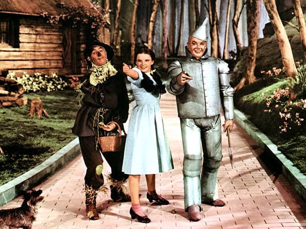 Der Film "Der Zauberer von Oz" ist eine Legende, der Song dazu ein Kulthit. Schon 1940 erhielt "Somewhere Over The Rainbow" den Oscar als bester Filmsong.
