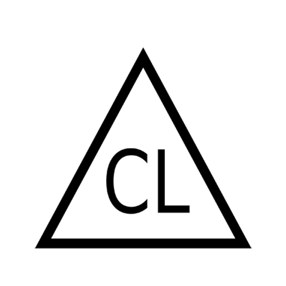 CL steht für Chlor. Im Dreieck heißt es, dass zum Bleichen Mittel mit Chlor benutzt werden dürfen. Dieses Symbol ist jedoch alt und dies mittlerweile mehr erlaubt.