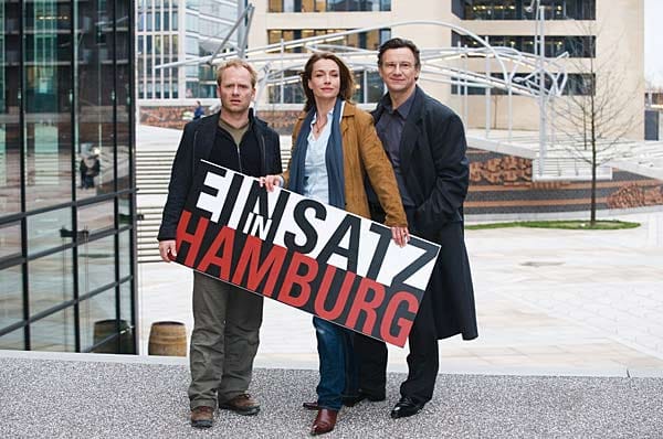 Rainer Strecker, Aglaia Szyszkowitz und Hannes Hellmann haben regelmäßig ihren "Einsatz in Hamburg" mit 4,21 Millionen Zuschauern. (